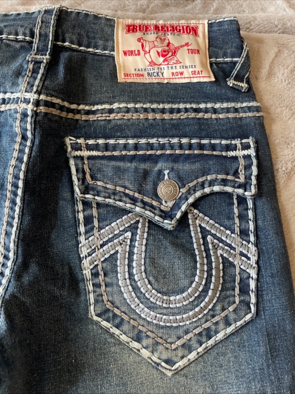 True Religion Indigo Denim Jeans with Contrast Stitching super Ricky T size 31